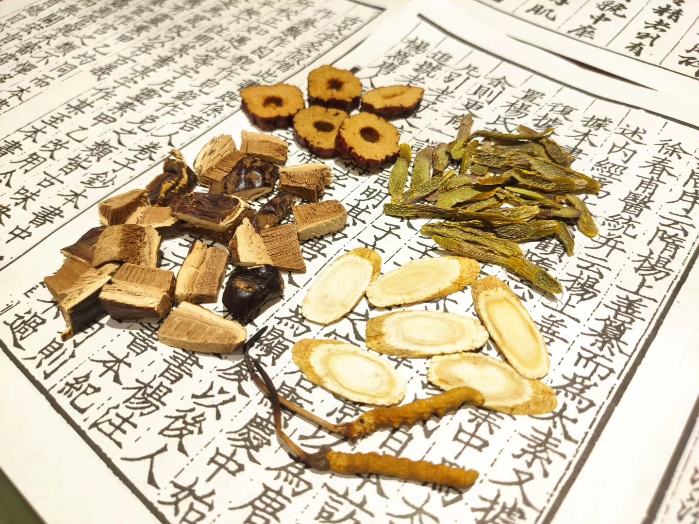 新品上市 | 每一罐，朗泉用心至诚
